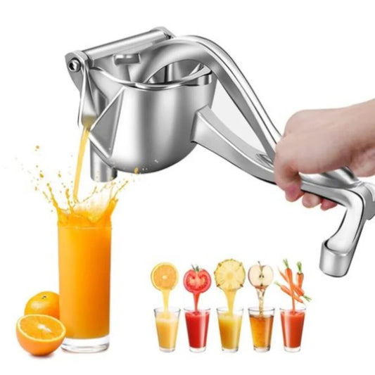 Manual fruit juicer